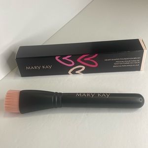 Mary Kay Heart-Shaped Foundation Brush